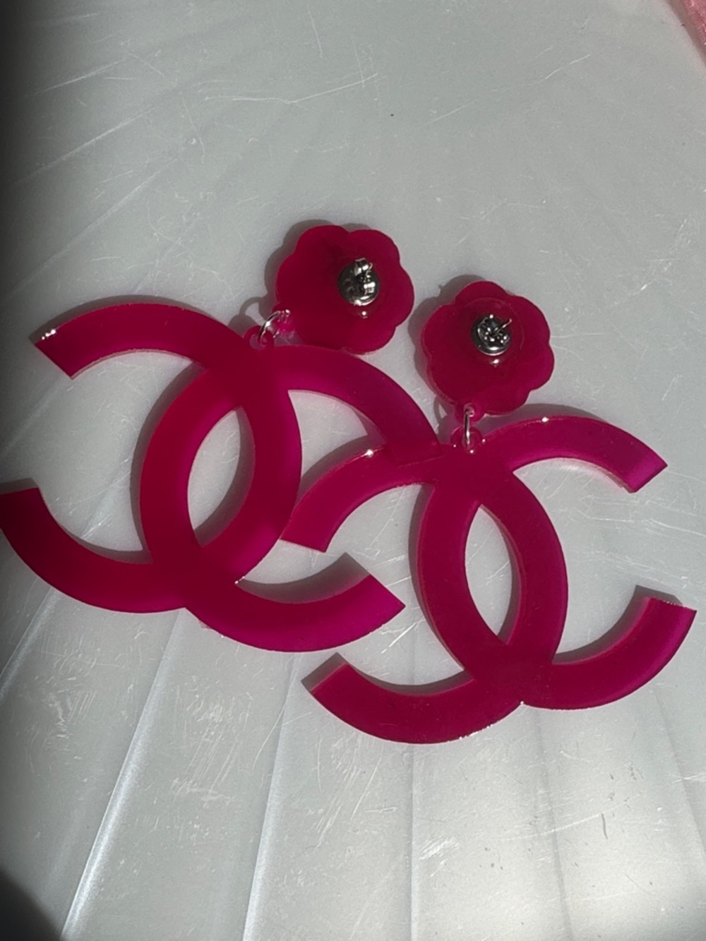 Streetwear CC Fashion Dangle Earrings - Picture 13 of 14